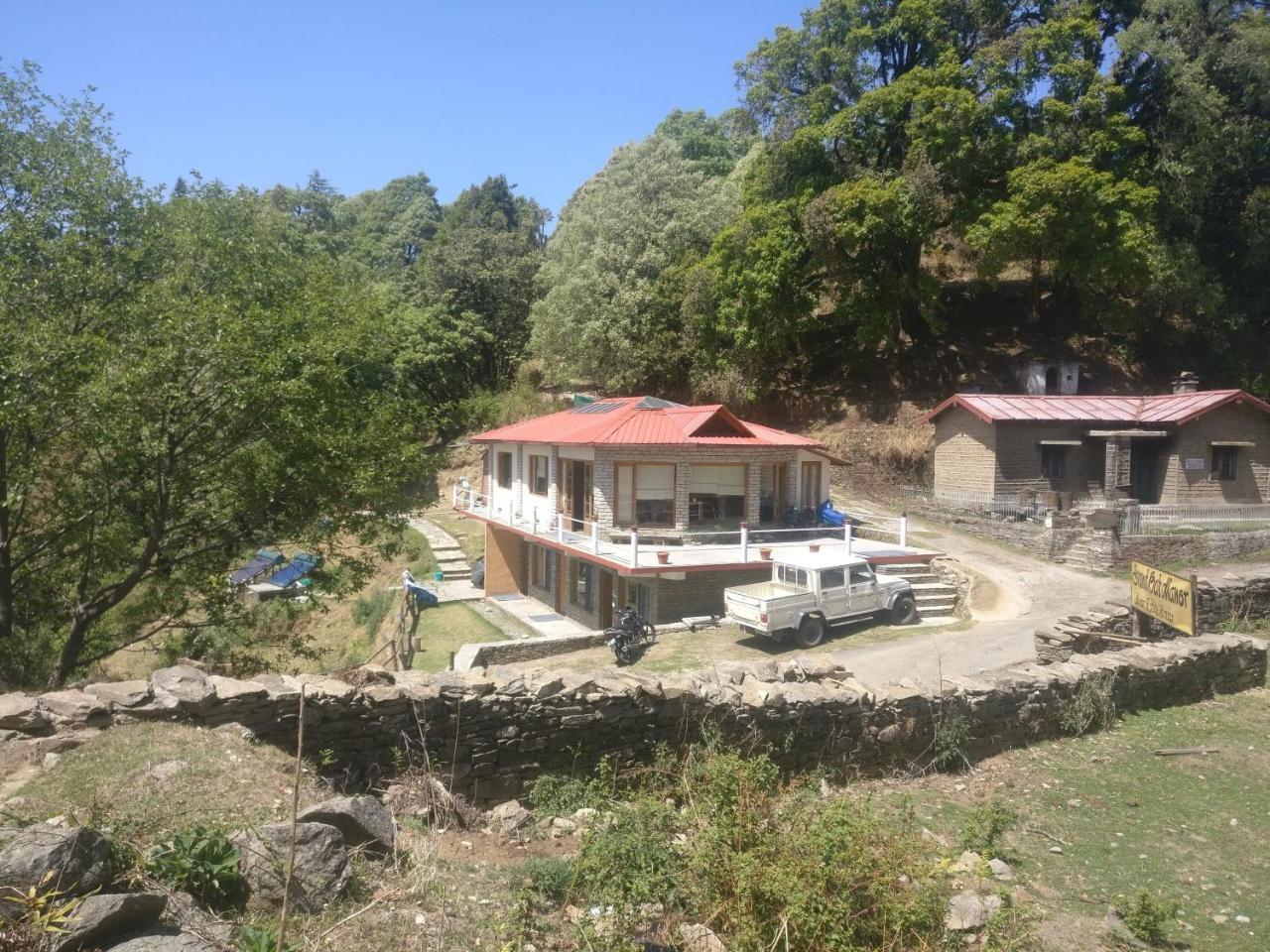 Simba Cafe & Lodge Binsar Bagian luar foto