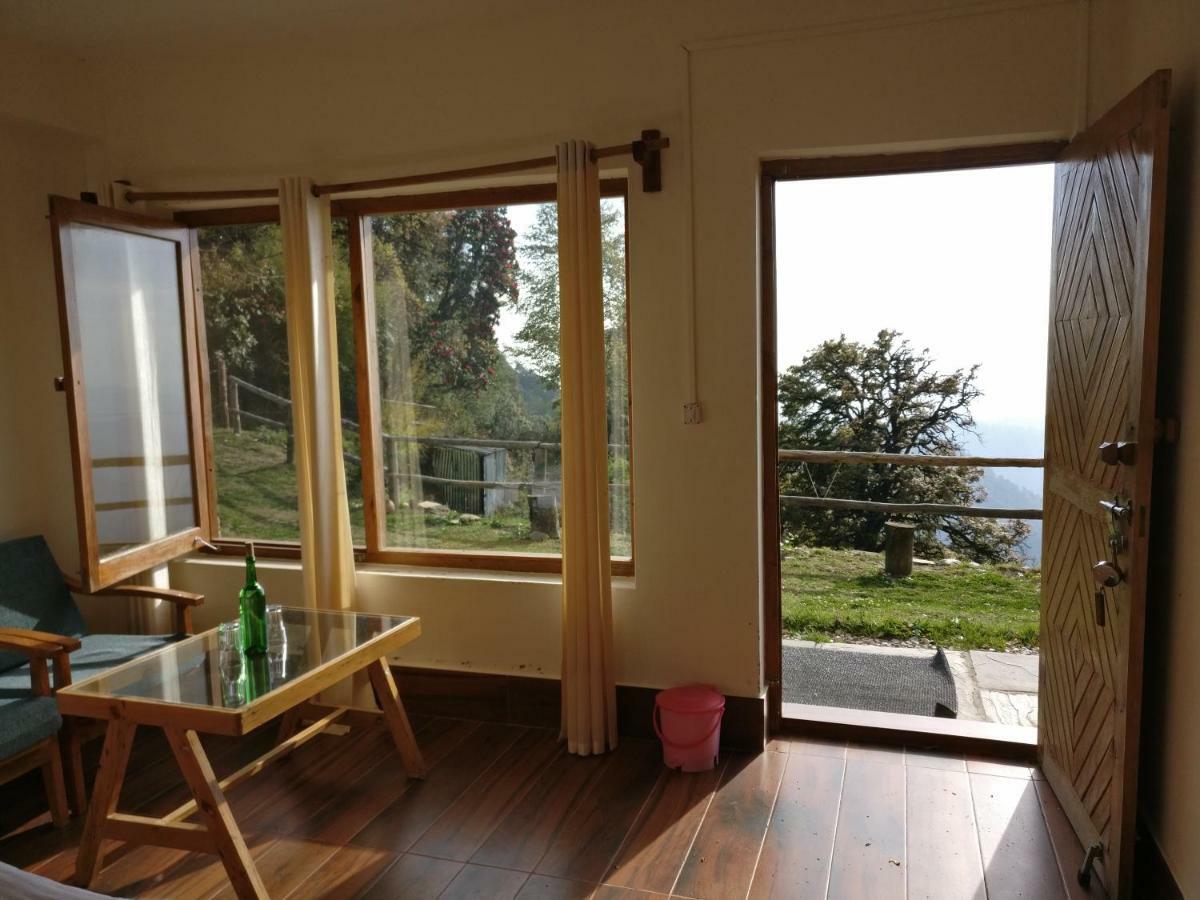 Simba Cafe & Lodge Binsar Ruang foto